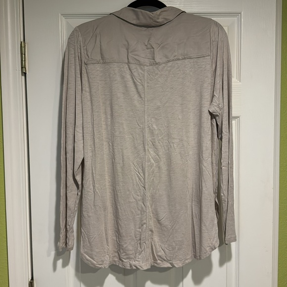 NWT lucky brand LS - Picture 6 of 7